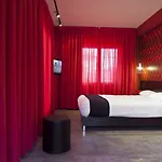 Montmorency & 3* קרקסון