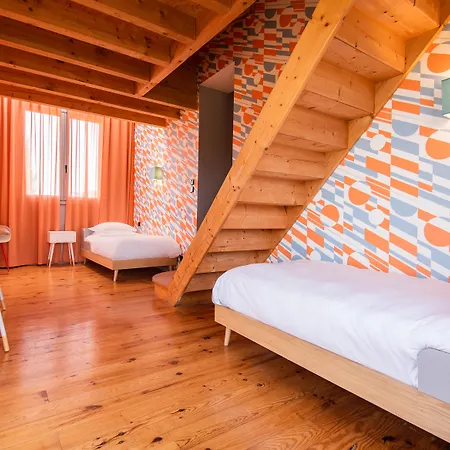 Montmorency & Hotel Carcassonne