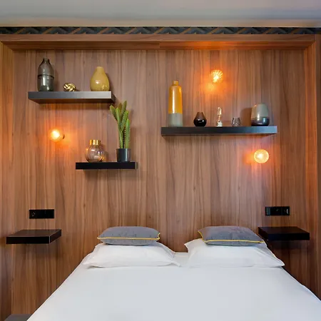 Montmorency & 3* Каркассон