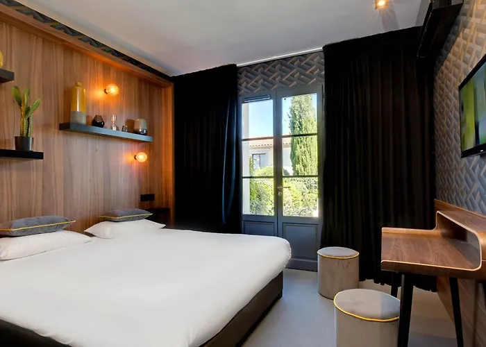 Montmorency & 3* Carcassonne