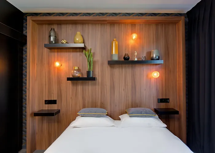 Montmorency & 3* Carcassonne